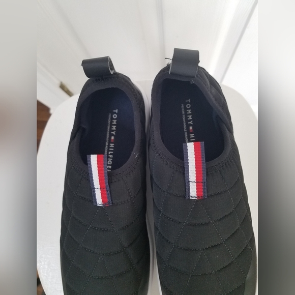 Tommy Hilfiger Men's Slip on Quilted Sneakers Foam Insole Black Size 8.5M - Picture 4 of 8